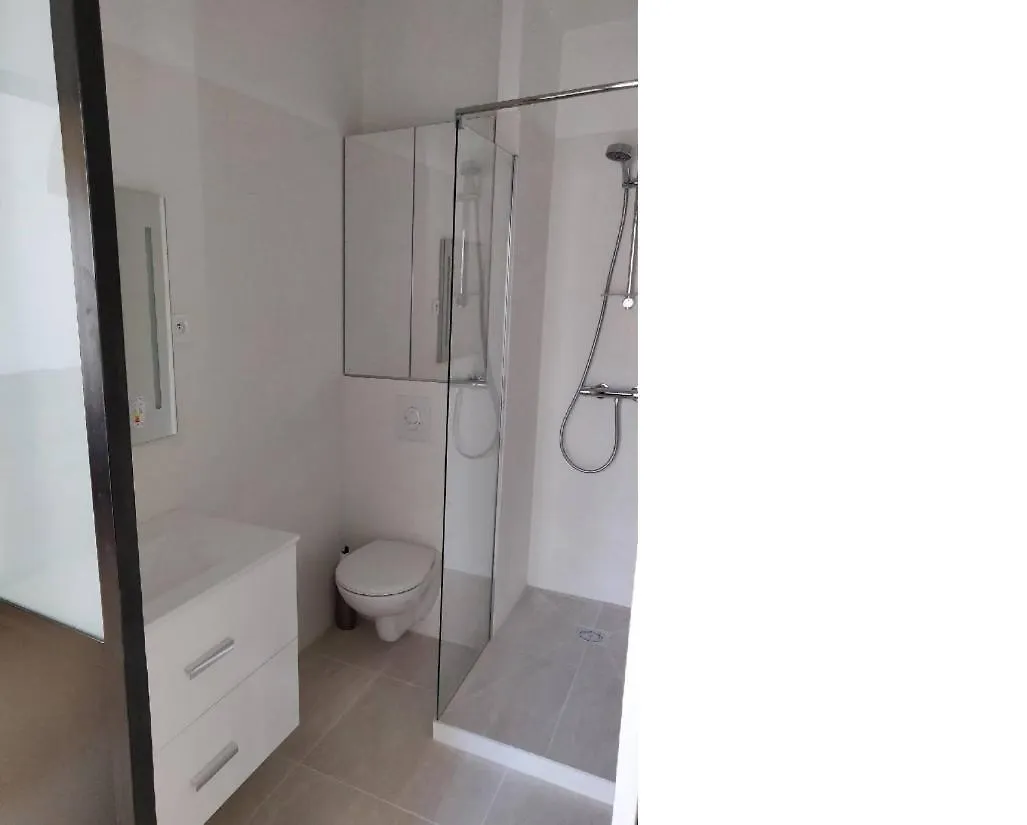 קאן Cosy Apartment